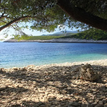 Apartment Apartments With A Parking Space Rukavac, Vis - 8851 Rukavac (Vis)